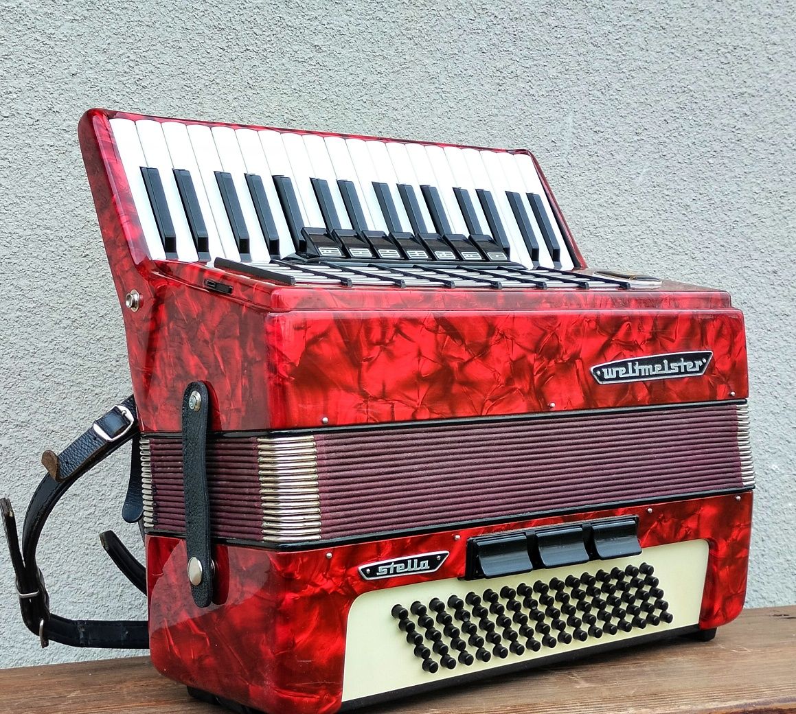 Akordeon Weltmeister Stella 80 basów