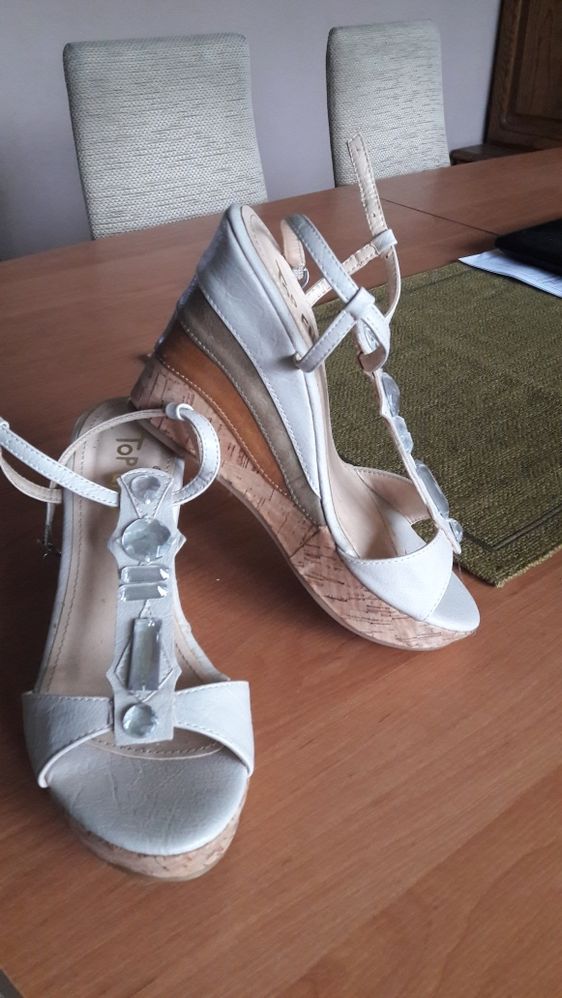 Buciki letnie , nowe roz 36