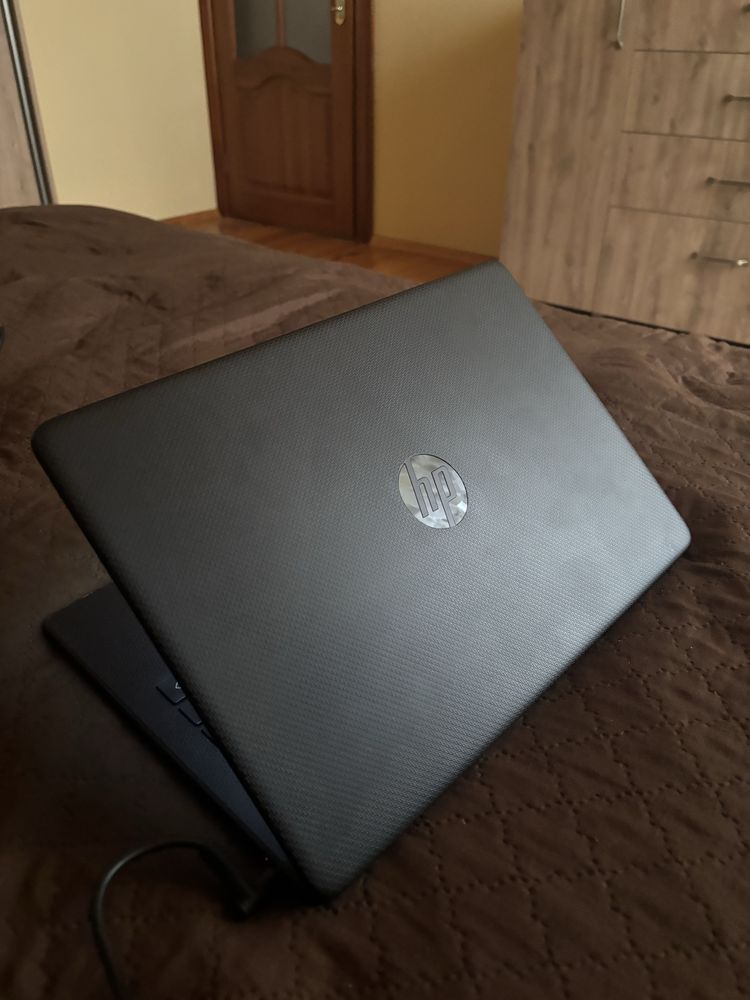 Ноутбук HP i5-11