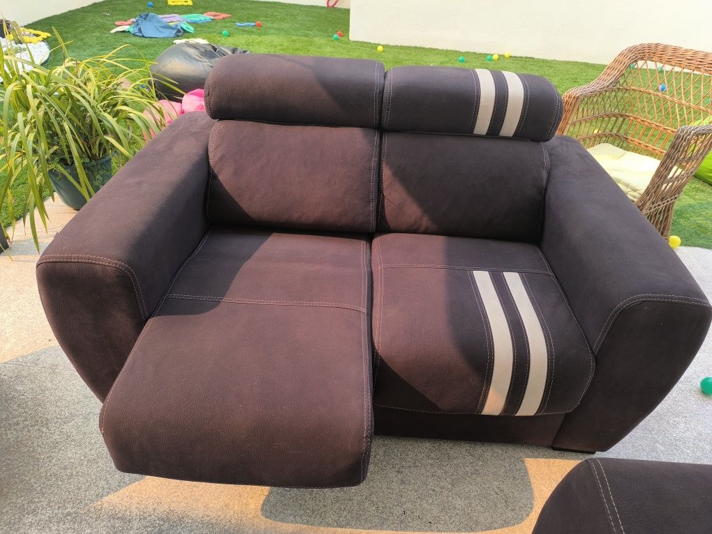 sofa como novo.vendo para desocupar 2 unidades de 2 lugares cada