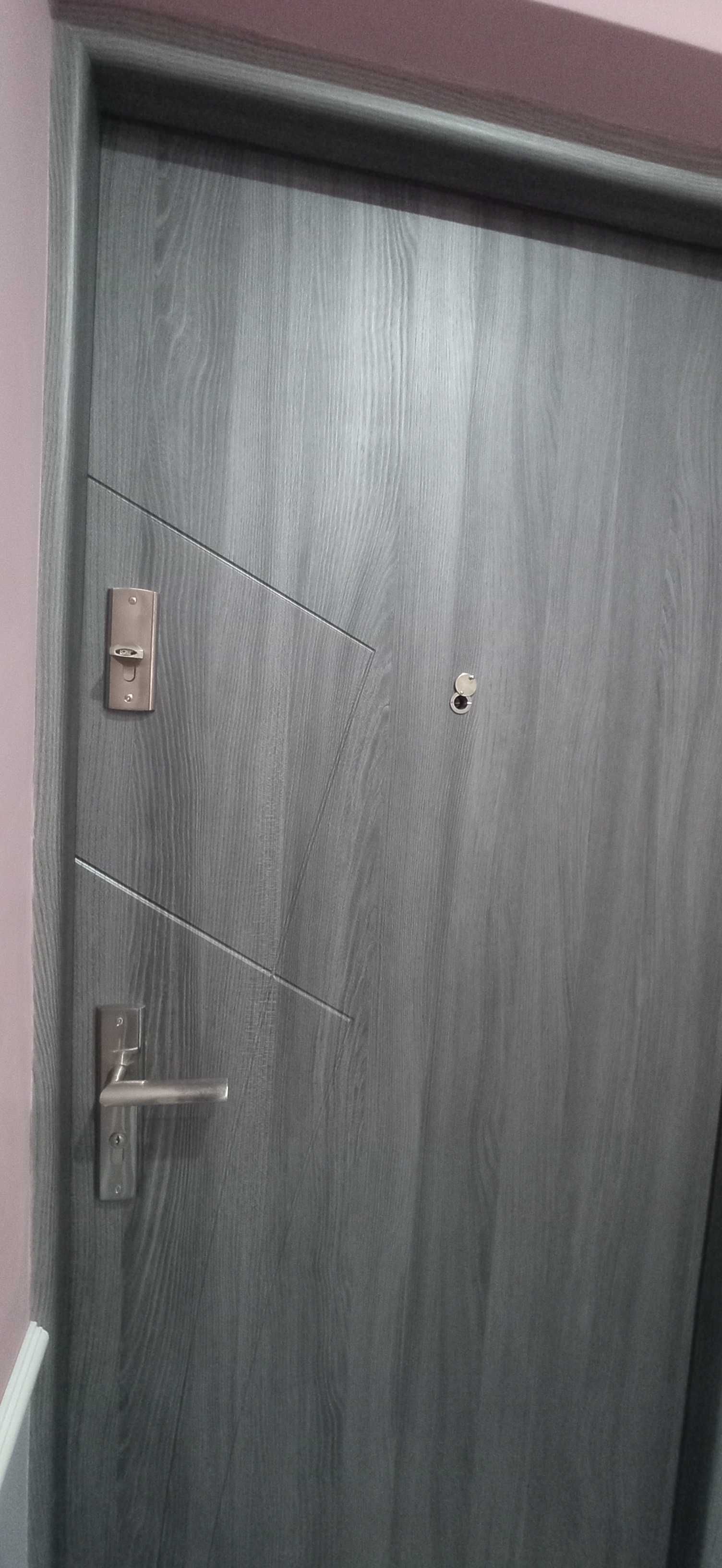 Drzwi wewnętrzne wejściowe (wewnątrzklatkowe)