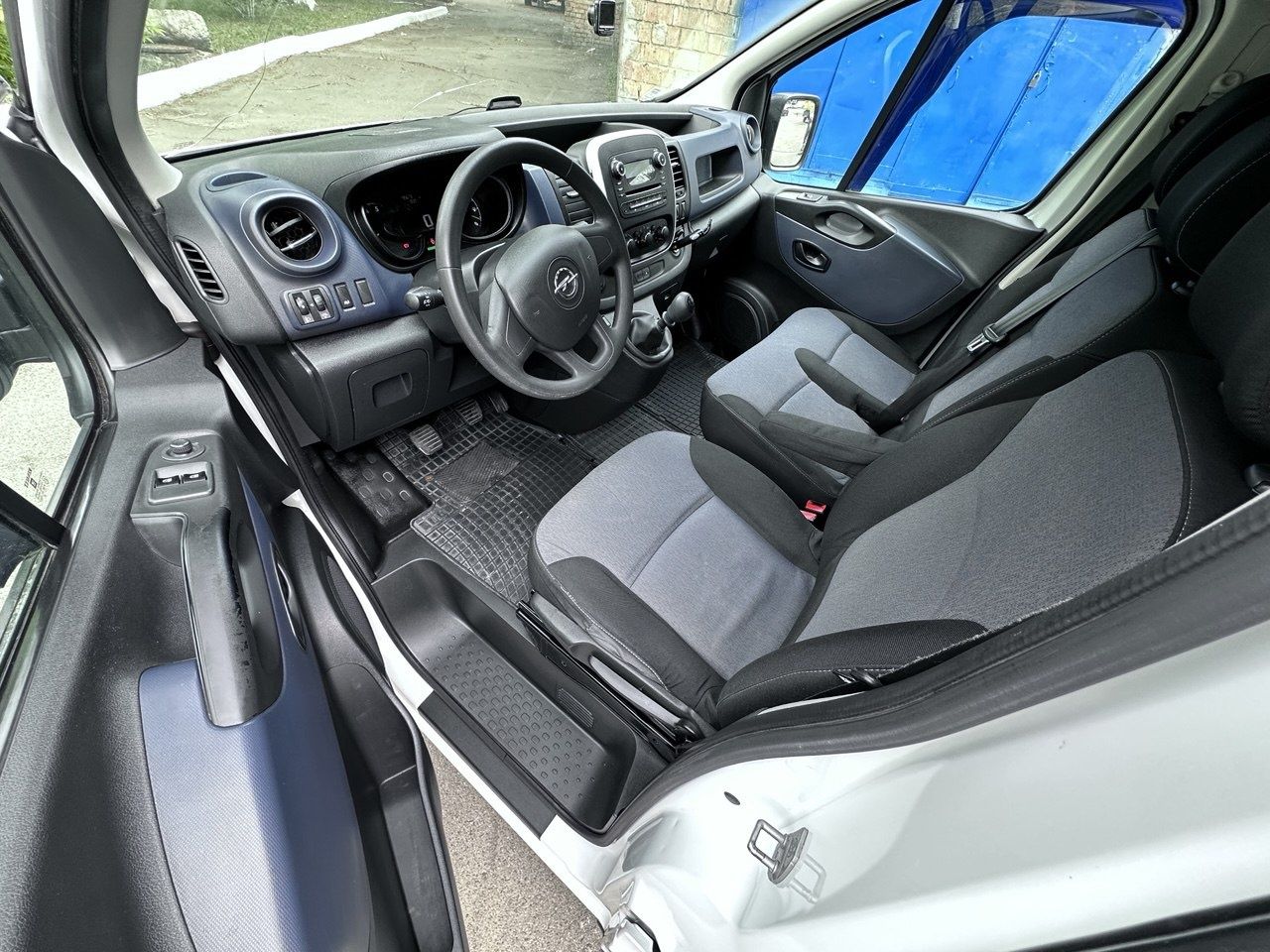 Опель Виваро 1.6 Opel Vivaro B