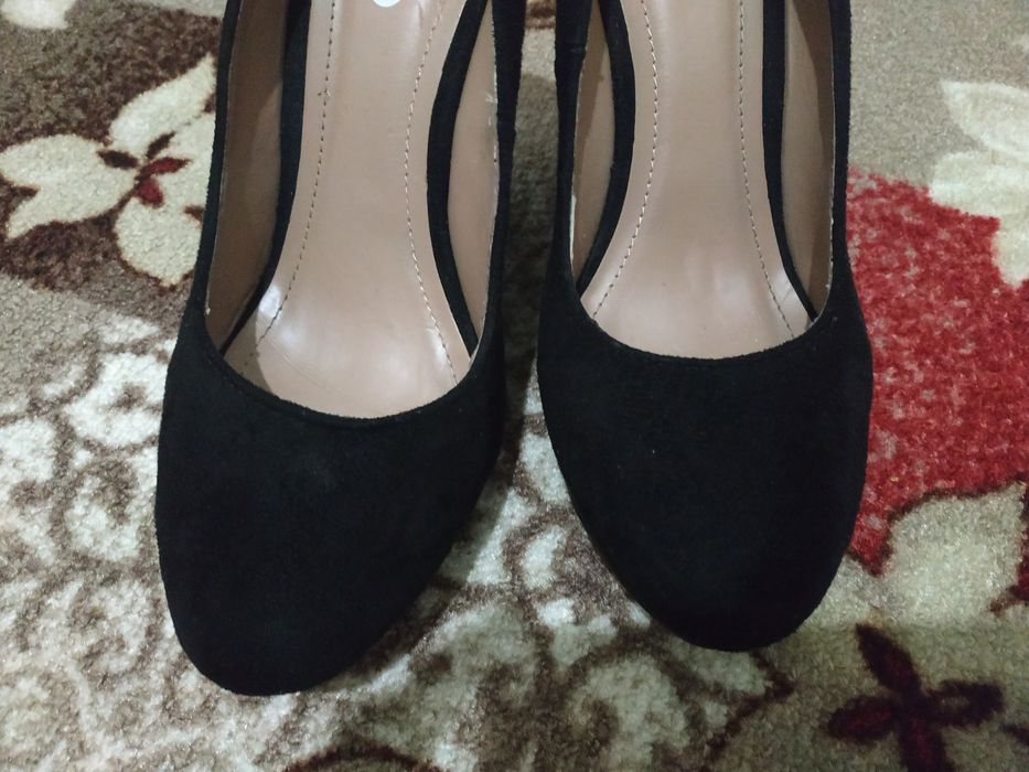 Туфли на танкетке