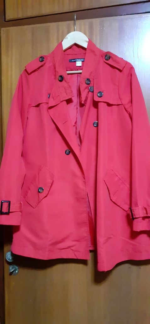 Trench vermelho Venca