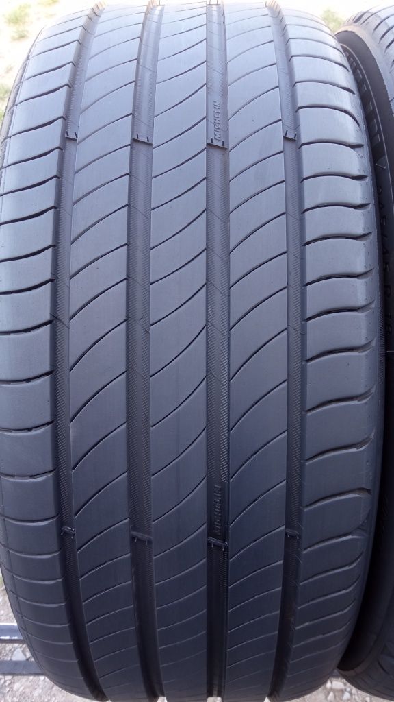 245/45/18 Michelin Primacy 4