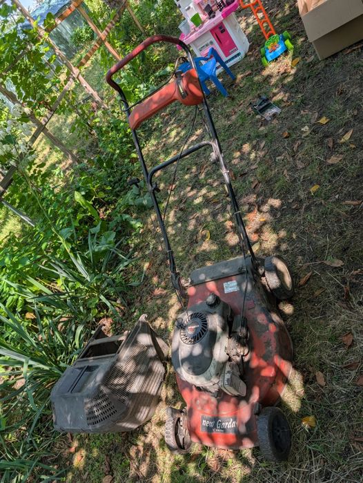 Kosiarka spalinowa do naprawy