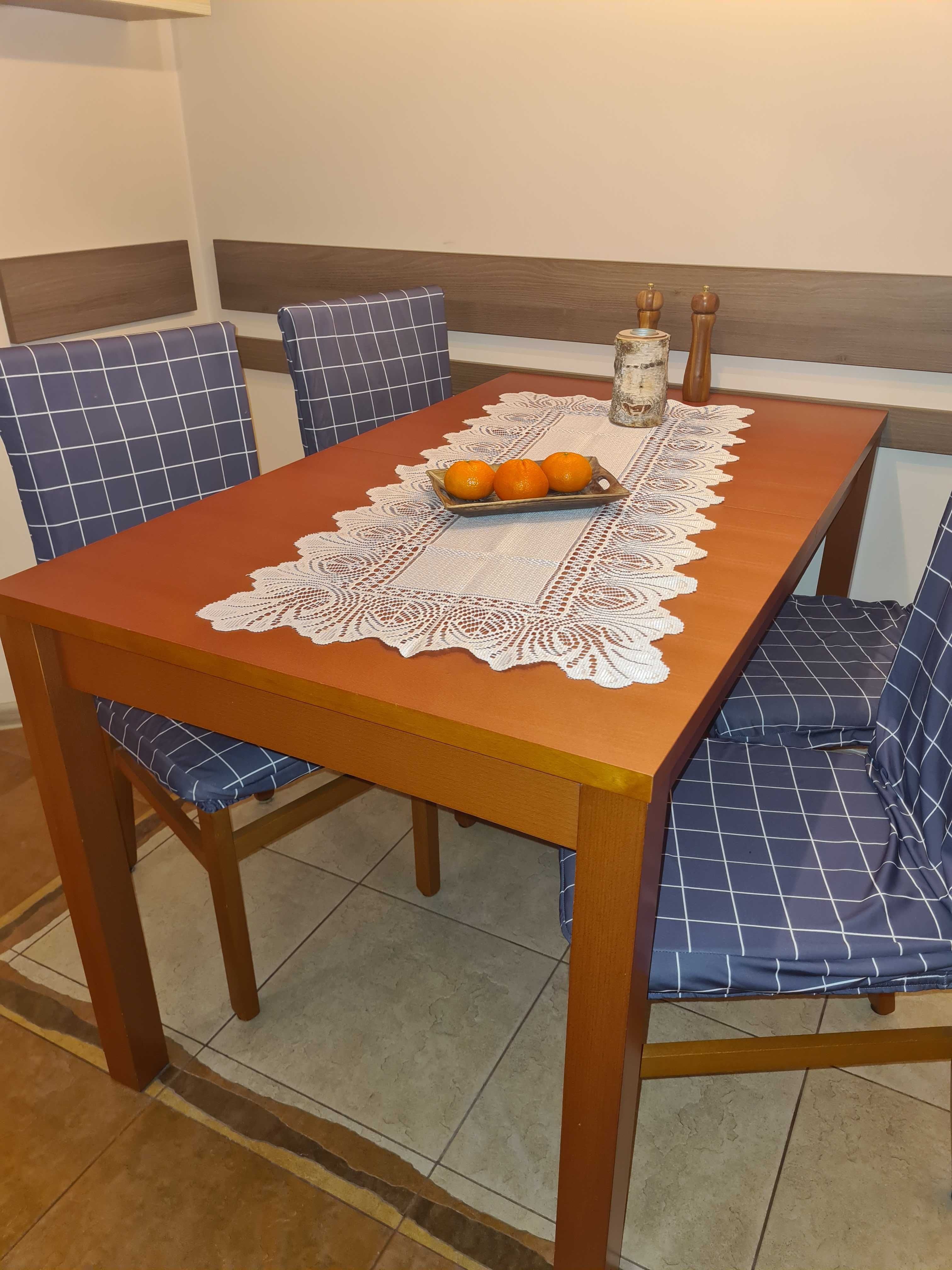 Stół rozkładany 75x130 + 4 krzesła