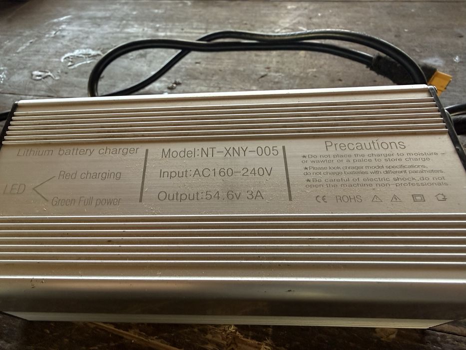 Зарядне 48V 54.6V 13S зарядка