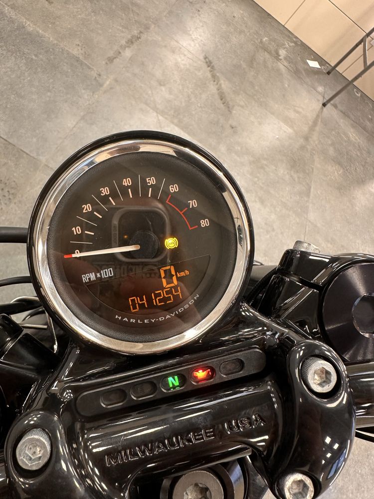 Harley Davidson Sportster XL1200CX Roadster 2016