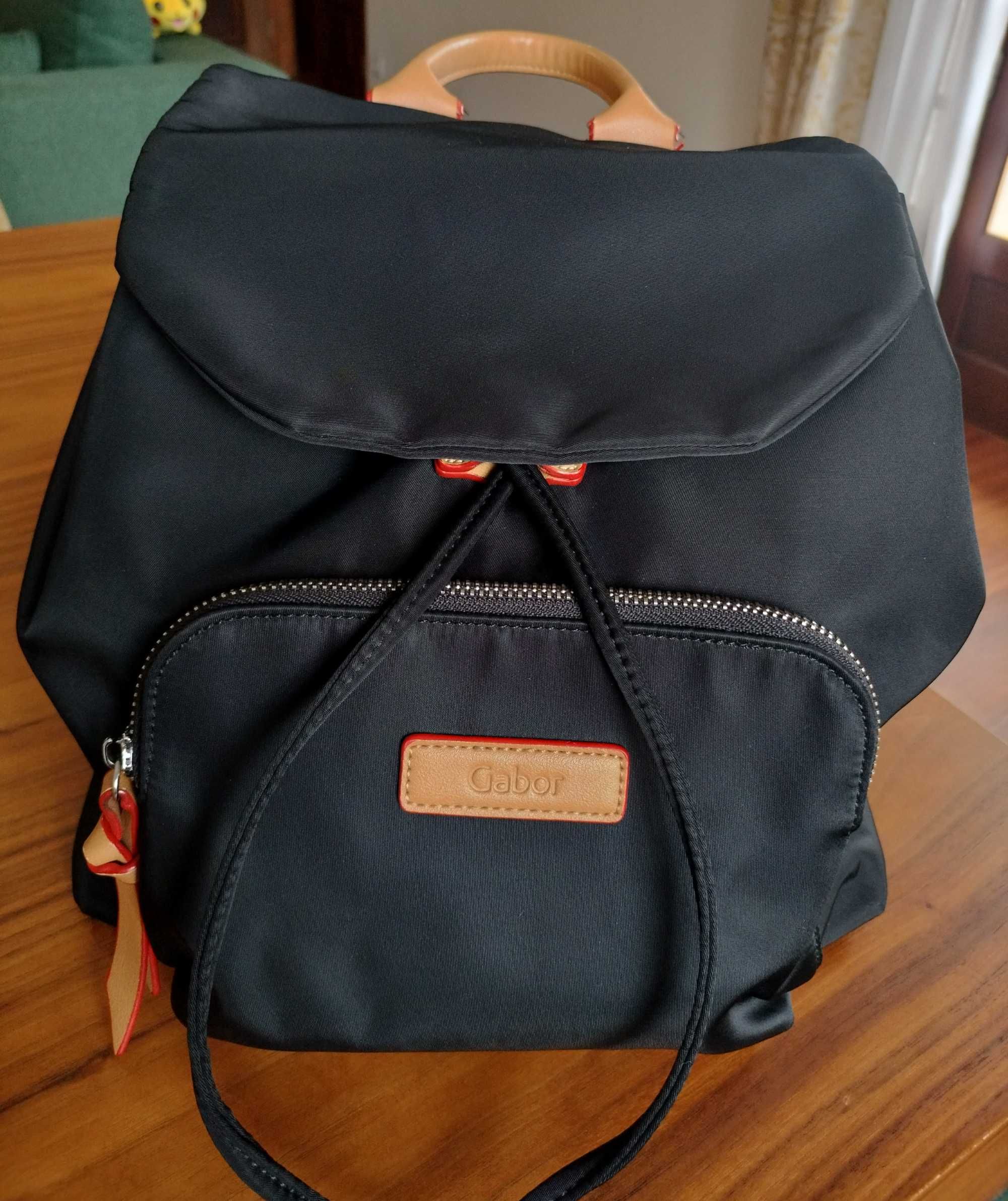 Mala Mochila Preta Gabor