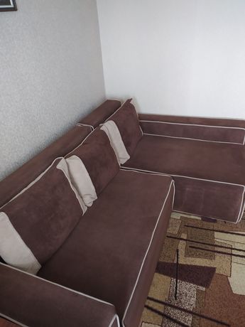 Продам современный угловой диван