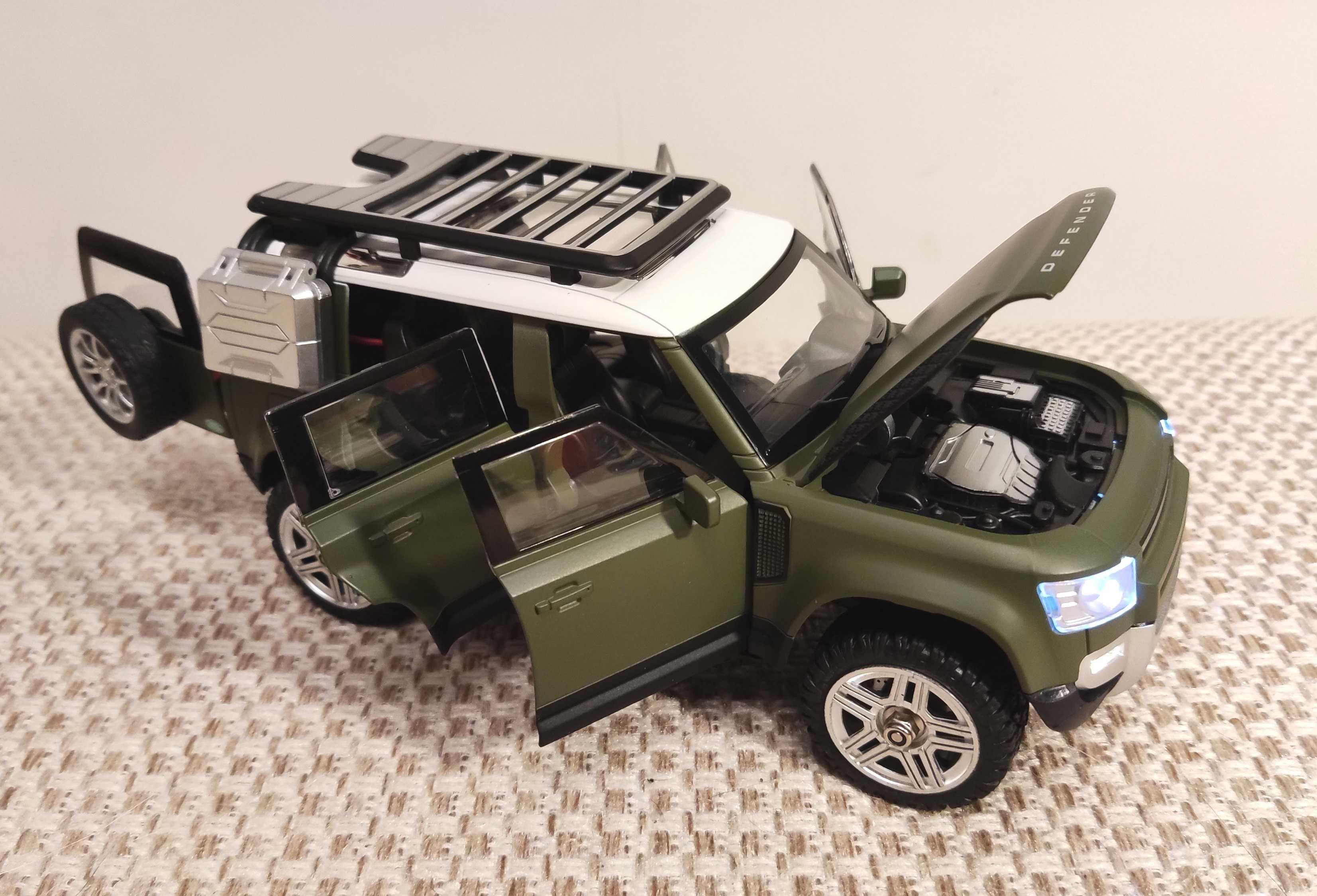 Land Rover Defender RC 1:24 RTR metalowy