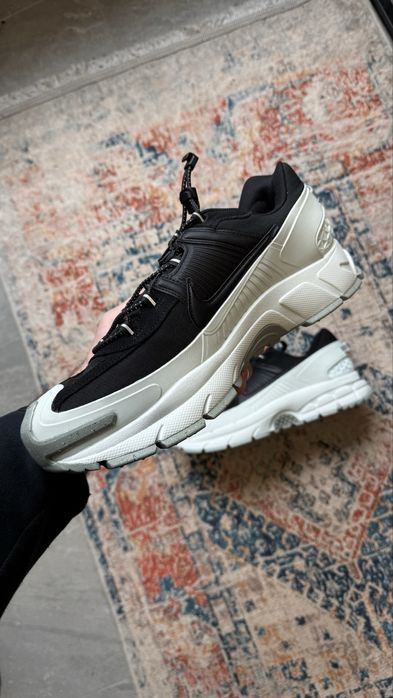Кросівки зимові Nike Zoom Vomero Roam Black/White оригінал