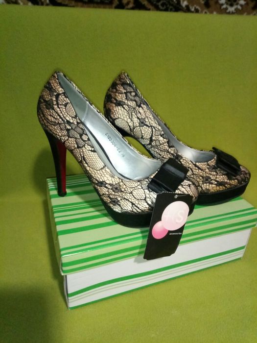 туфли лабутены accessories