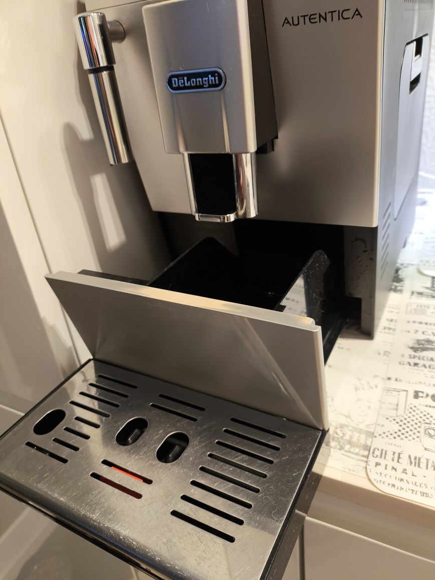 Express do kawy DeLonghi autentica