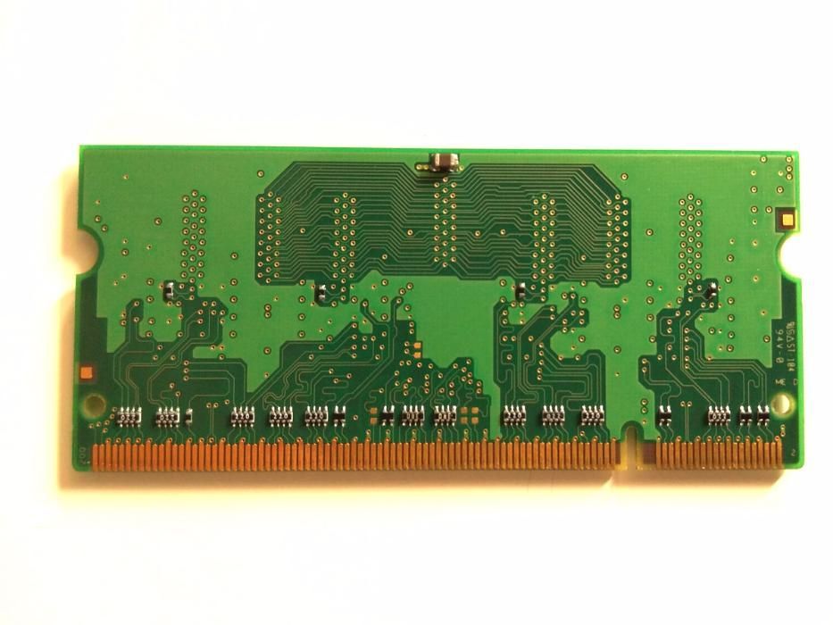 Pamięć RAM (256MB) Hynix 1Rx16 PC2-4200S-444-12 (HYMP532S646-C4 AA-A)