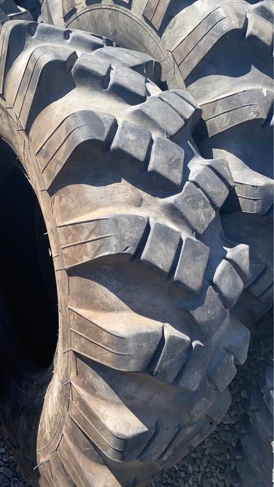 Колеса шини 12.00r20 320/508 зіл 131