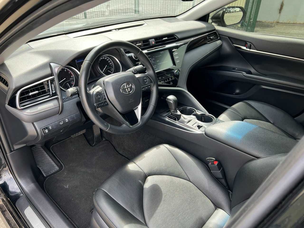 Аренда автомобиля с правом выкупа Киев Toyota Camry 2020
