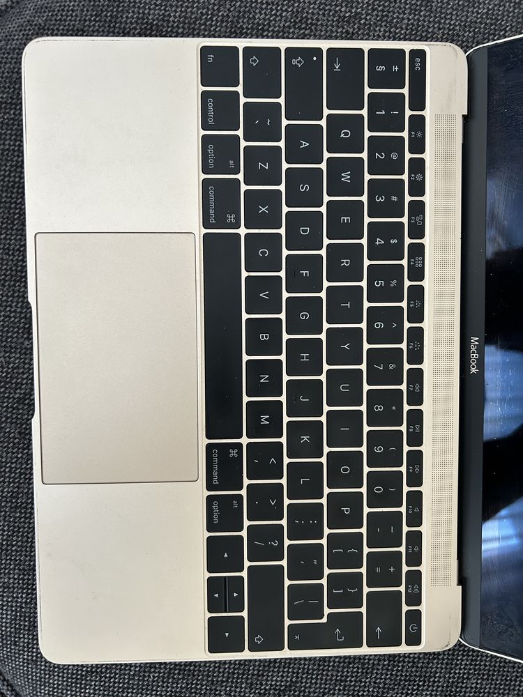 Laptop Apple A1354 12’ nie włqcza sie