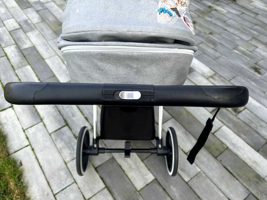 Wózek Cybex Priam KOI - spacerówka, gondola, fotelik, akcesoria