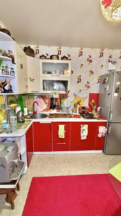 Продаж 2 кім. 10 мкрн. Лівий берег