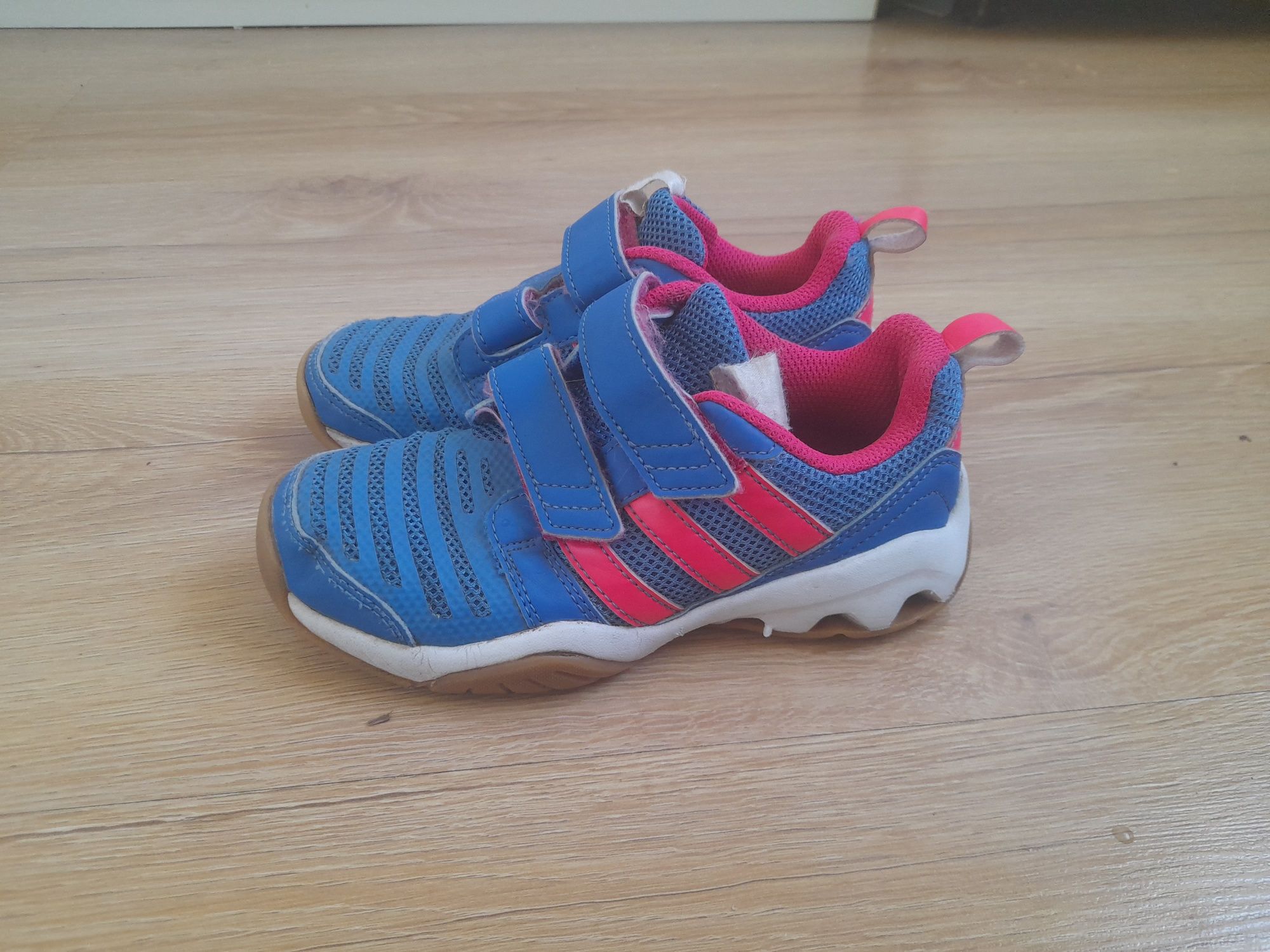 Buty sportowe adidas dla dziewczynki 29