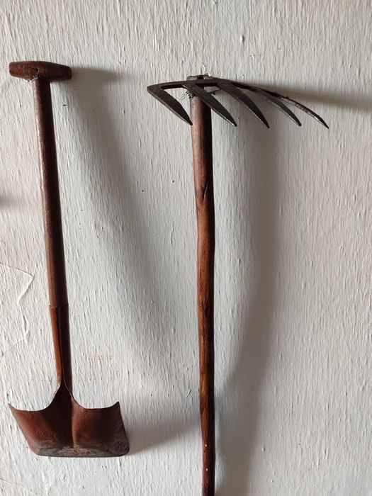 Ferramentas agrícolas antigas