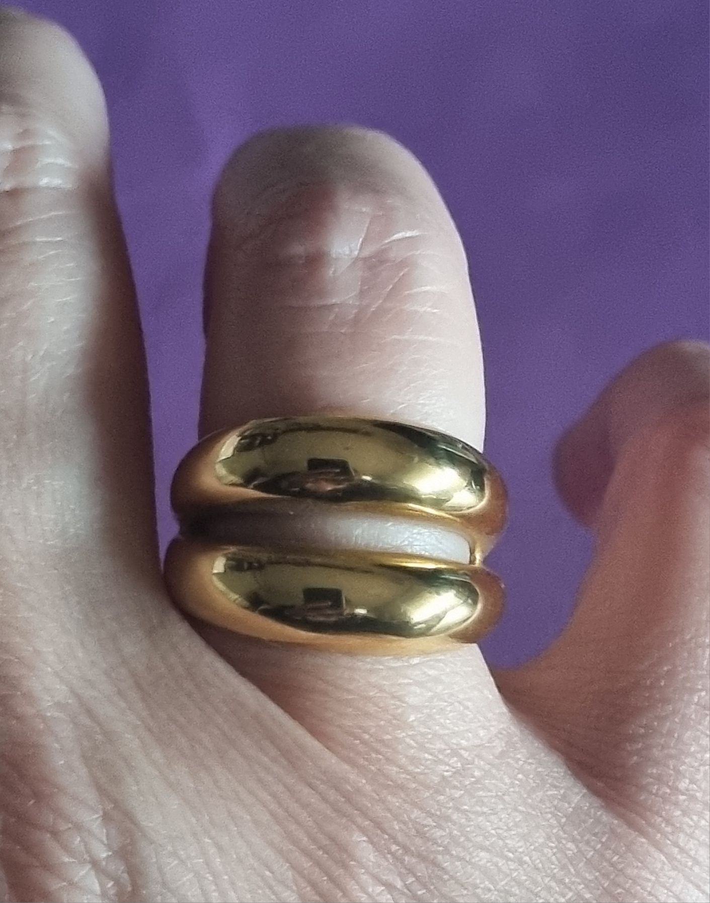 Anel dourado, em aço inoxidável, tamanho 18