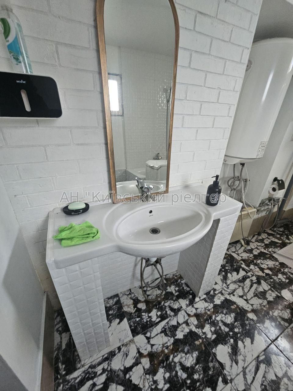 Продаж  будинку з ділянкою, Н.Лотоцької 13. м. Деміївська. Без комісії