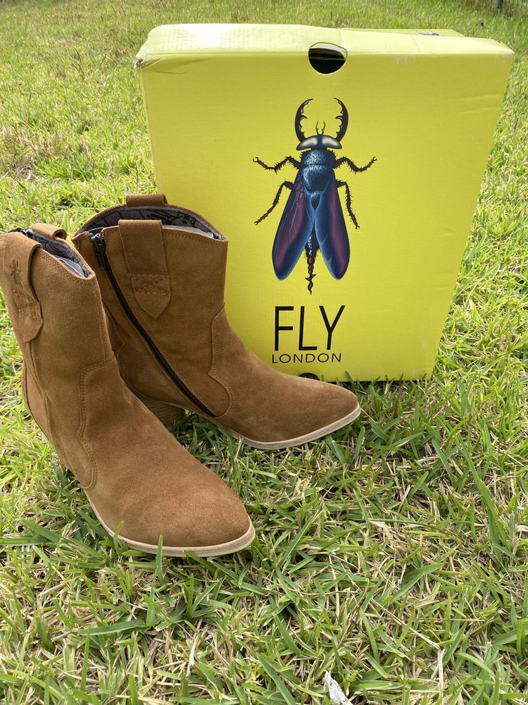 Botas curtas botins chelsea camel salto 38 Fly London novas
