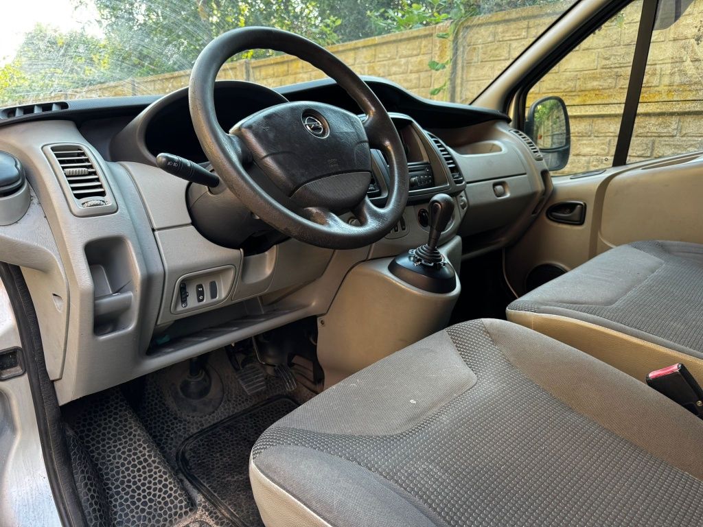 Opel Vivaro 2,0 dci z Niemiec