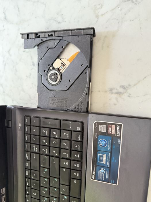 Ноутбук ASUS X55VD