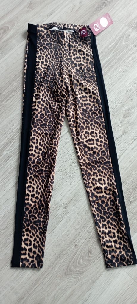 Legginsy w panterkę