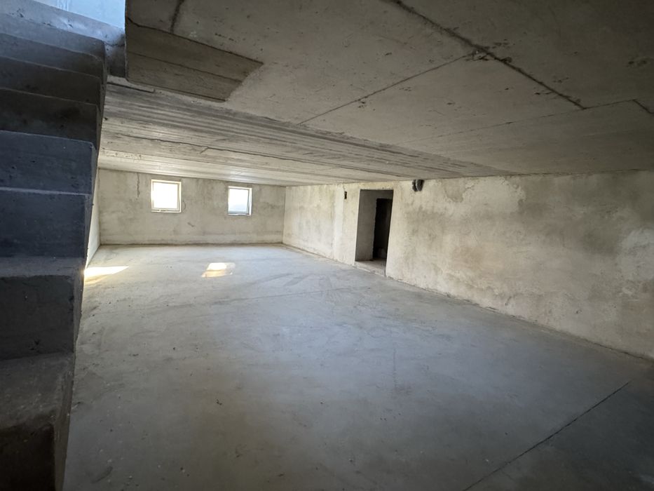 Продаж Комерційного Приміщення пл. 220м2 з можливістю розтермінуваня