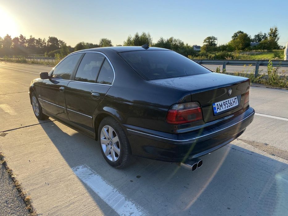 Продам BMW 520i 1998