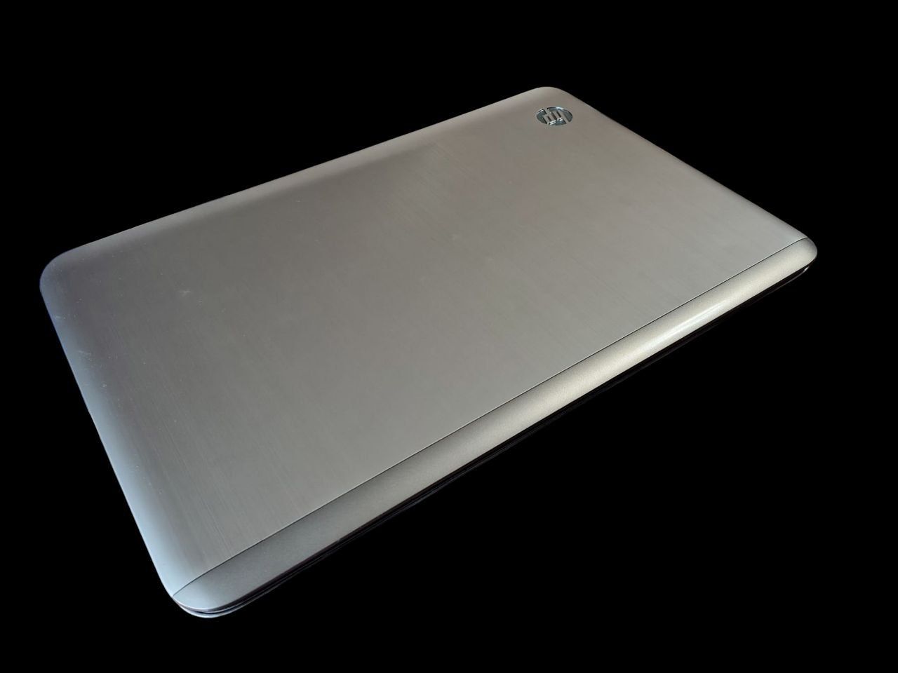 Продам ноутбук hp dv6 8гб /750