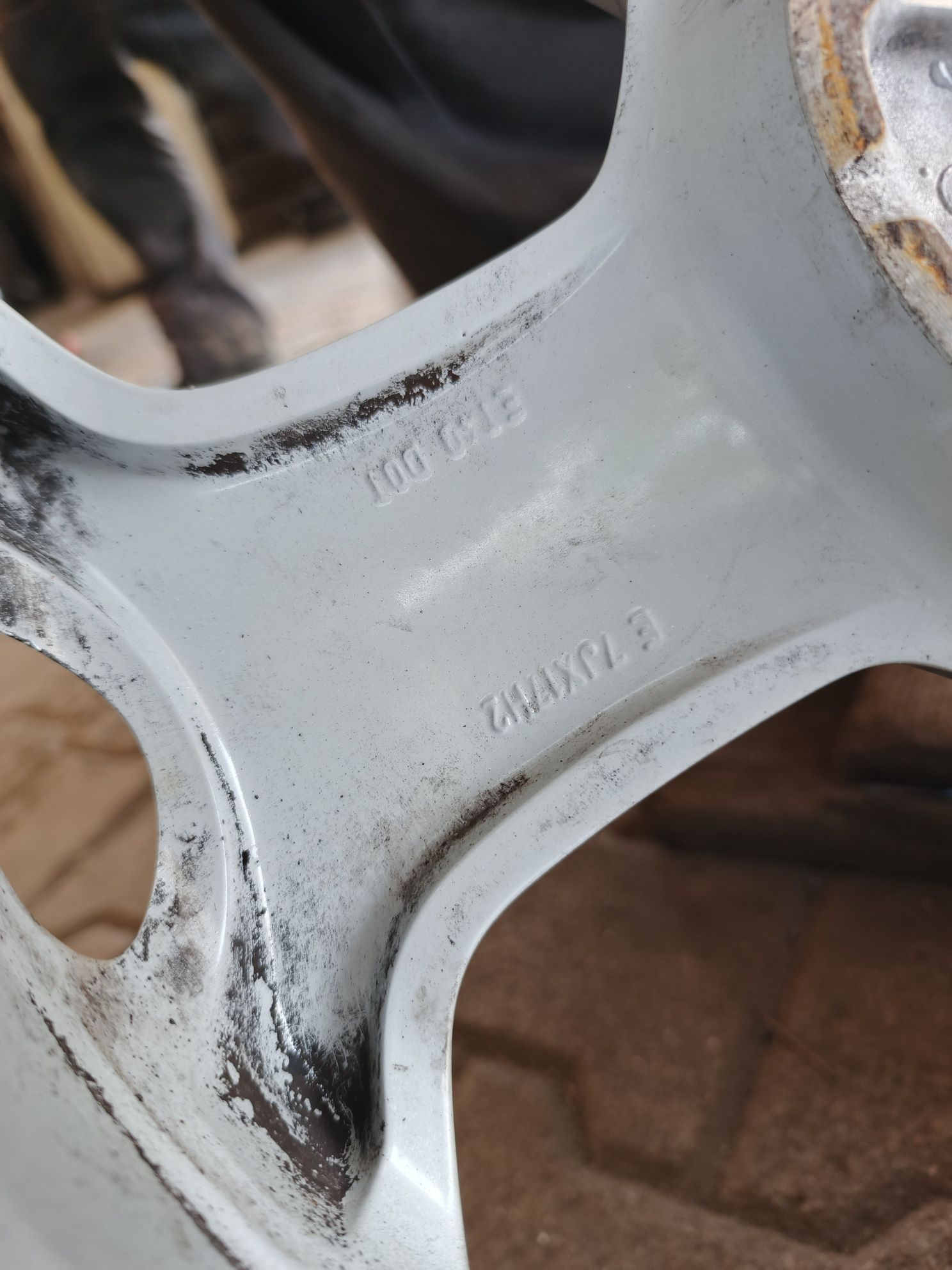Felgi aluminiowe letnie oryginał Ford 4x108 Continental 205/45/17