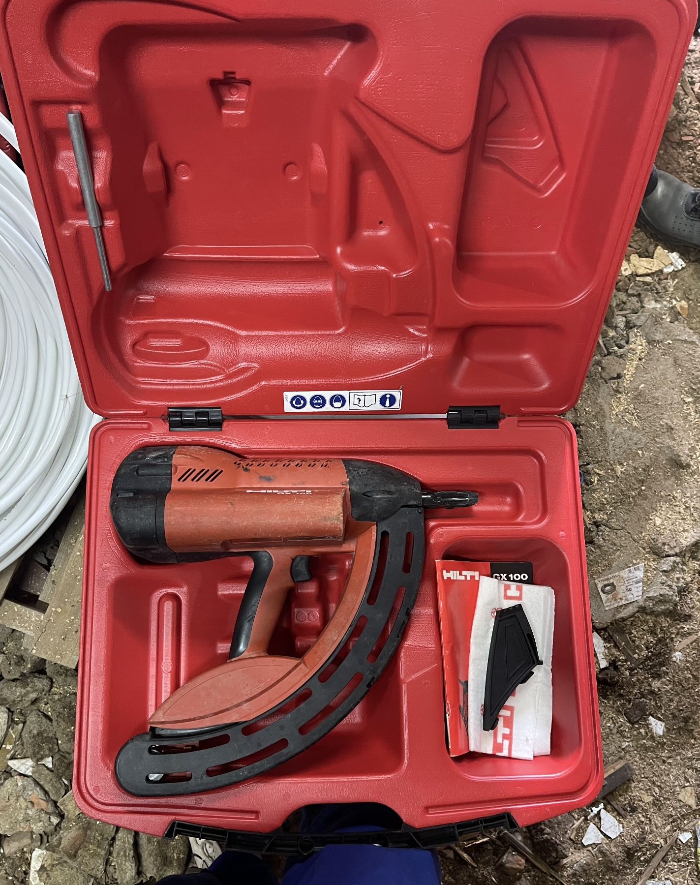 Hilti GX 100 Pistola de Pregos