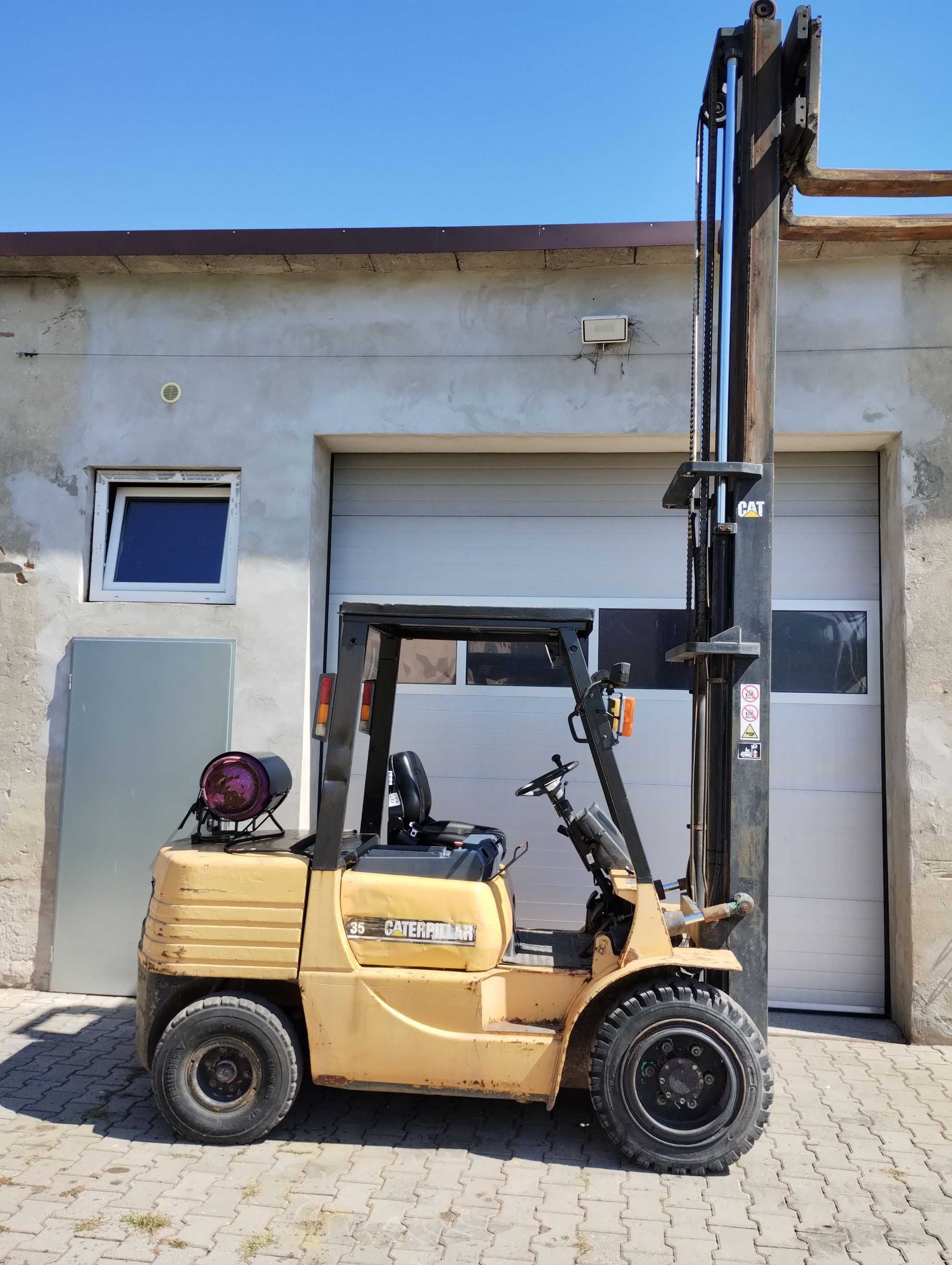 Wózek widłowy Caterpillar GP 35 A o udźwigu 3,5 t