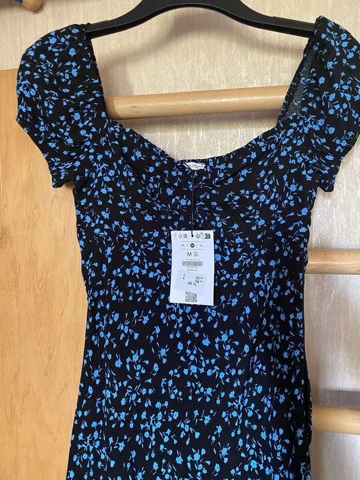 Нова сукня Bershka