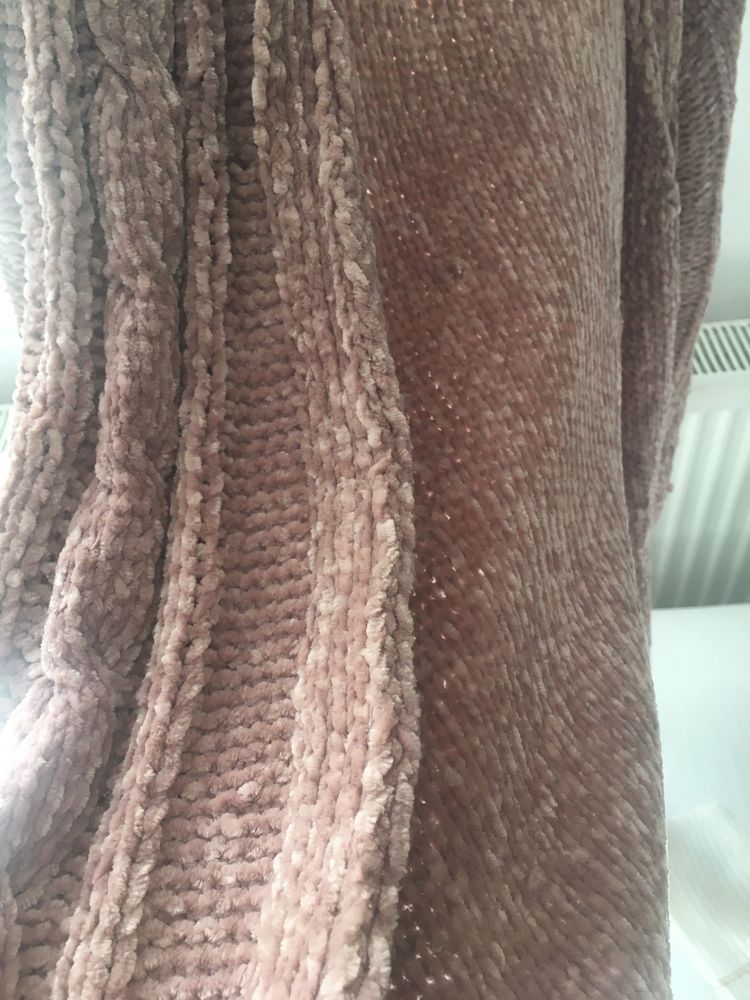 Sweter kardigan różowy