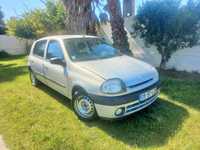 Renault clio 2 5 lugares