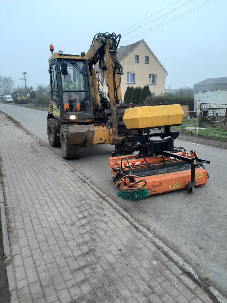 usługi koparką mecalac ,transport kruszywa