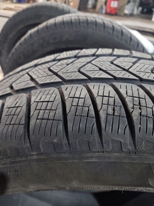 Зимові шини Pirelli