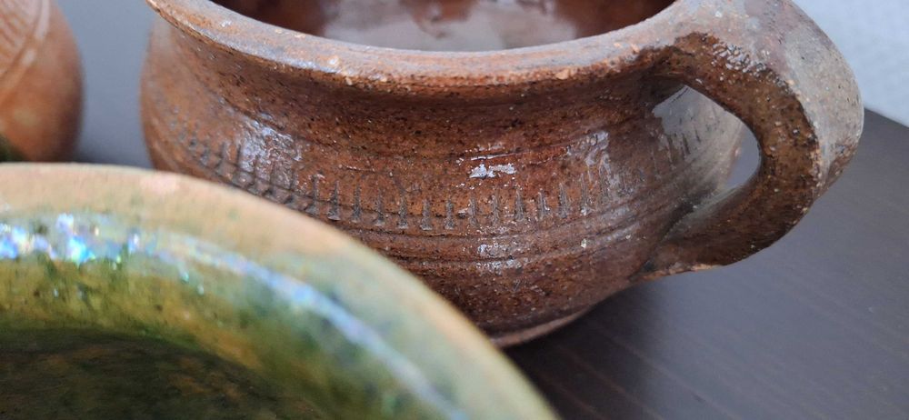 Unikatowe naczynia gliniane mistrza rzemiosła z rumuńskiej Bukowiny