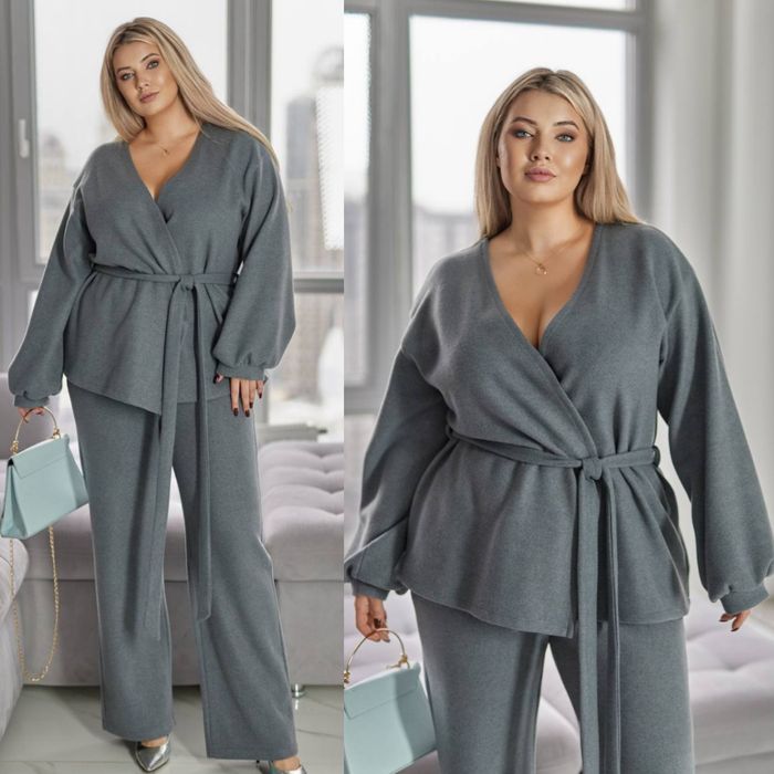 Костюм. Великі розміри