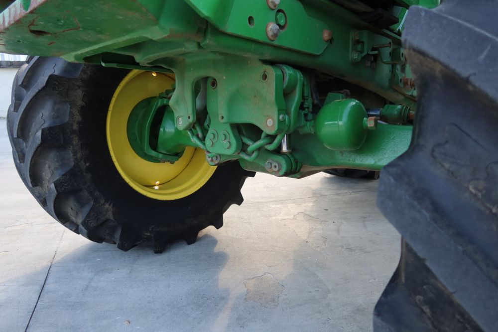 Трактор john deere 6150 R