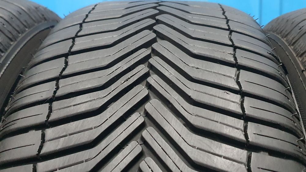 225/55 R18 Markowe opony całoroczne Michelin ! Rok 2021