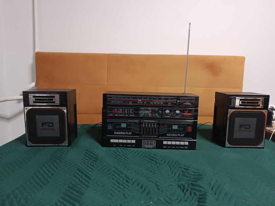 Radiomagnetofon Condor DS-2988