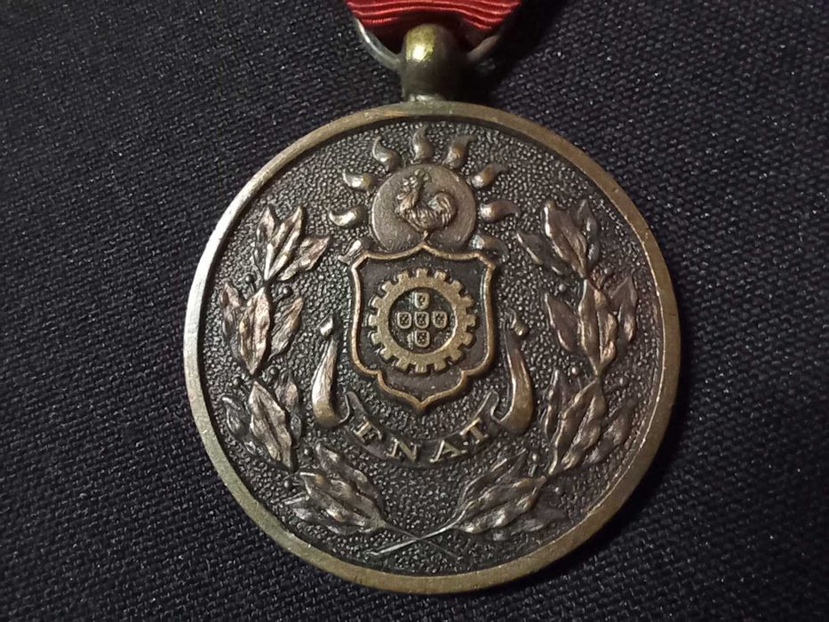 Estado Novo - 2 medalhas da FNAT